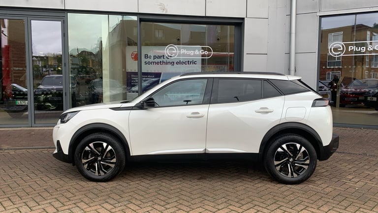 2022 Peugeot 2008 1.2 PureTech Allure Premium + SUV 5dr Petrol Manual Euro 6 (s/s) (100 ps) SUV P...