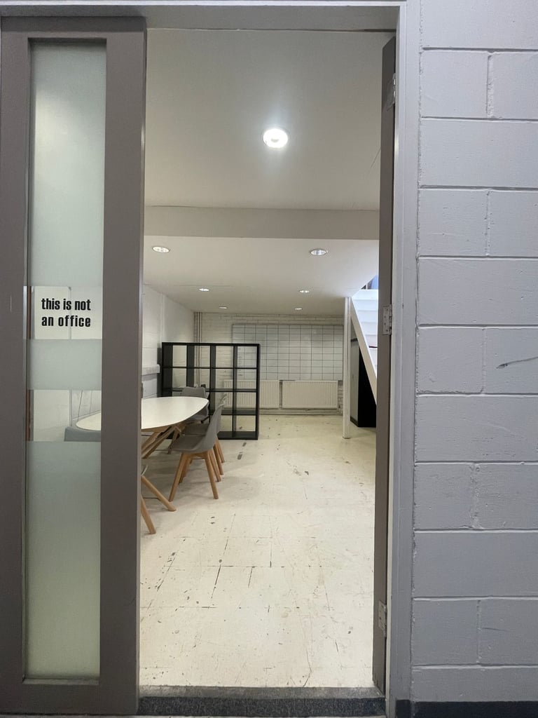 image for 20sqm ground floor studio/ office of 2-storey studio to rent near Finsbury Park, N7.
