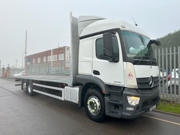Mercedes-Benz Actros2530  sleeper cab fitted  new 30ft platform body NEWSTOCK 