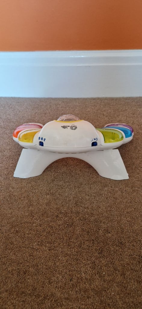  BABY EINSTEIN ACTIVITY RAINBOW LIGHT BAR INC BATTERIES. EXCELLENT CONDITION.