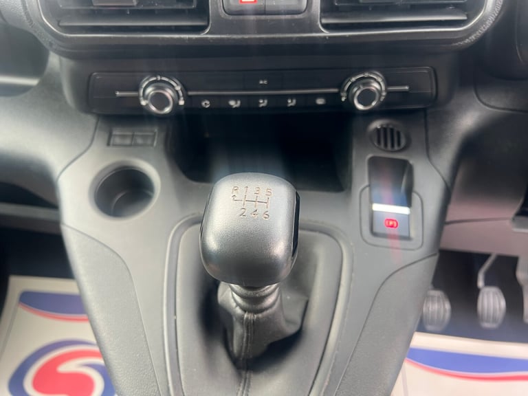 2022 Vauxhall Combo 2300 1.5 Turbo D 100ps H1 Sportive Van [6 Speed] PANEL VAN Diesel Manual