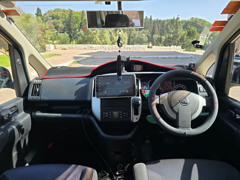 Nissan, 2008, 1990 (cc)