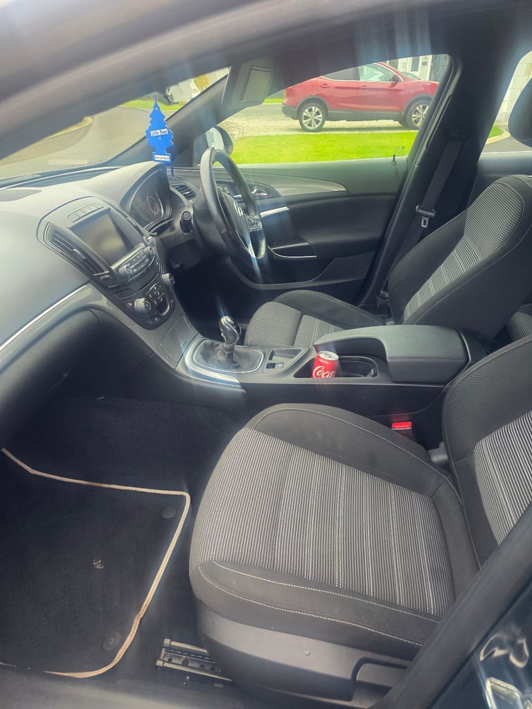 Vauxhall, INSIGNIA, Hatchback, 2014, Manual, 1956 (cc), 5 doors