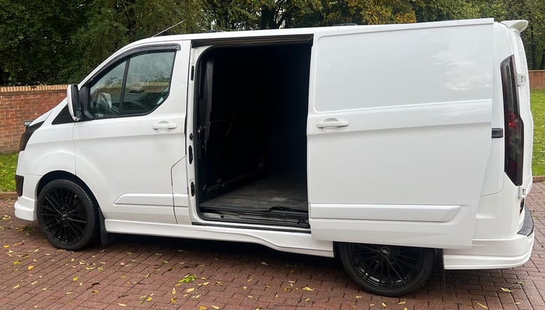 2013 Ford Transit Custom TREND 2.2 TDCi Swb low roof Full Bodykit Fitted 20” Alloys  NO VAT TO PAY 