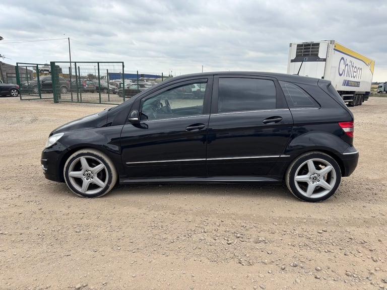 2010 Mercedes-Benz B-Class B180 CDI Sport 5dr CVT Auto MPV Diesel Automatic