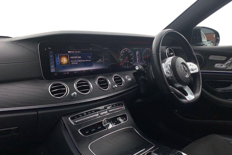 2021 Mercedes-Benz E-Class E300de AMG Line Premium 4dr 9G-Tronic Saloon DIESEL/ELECTRIC Automatic