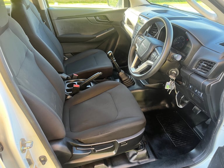 ISUZU D-MAX 1.9 TD 164PS UTILITY MANUAL 4WD 4X4 D/CAB PICKUP 71 REG 59,600 MILES