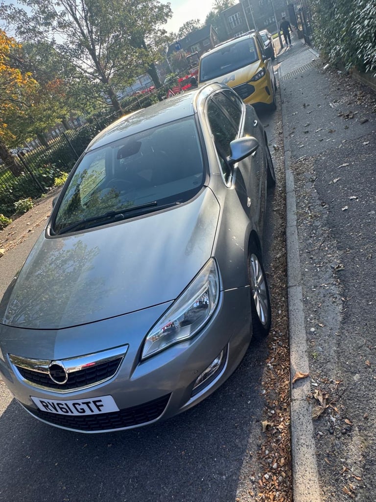 Vauxhall, ASTRA, Estate, 2011, Other, 1598 (cc), 5 doors