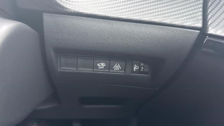 2024 Peugeot 208 50kWh E-Style Hatchback 5dr Electric Auto (7.4kW Charger) (136 ps) Hatchback Ele...