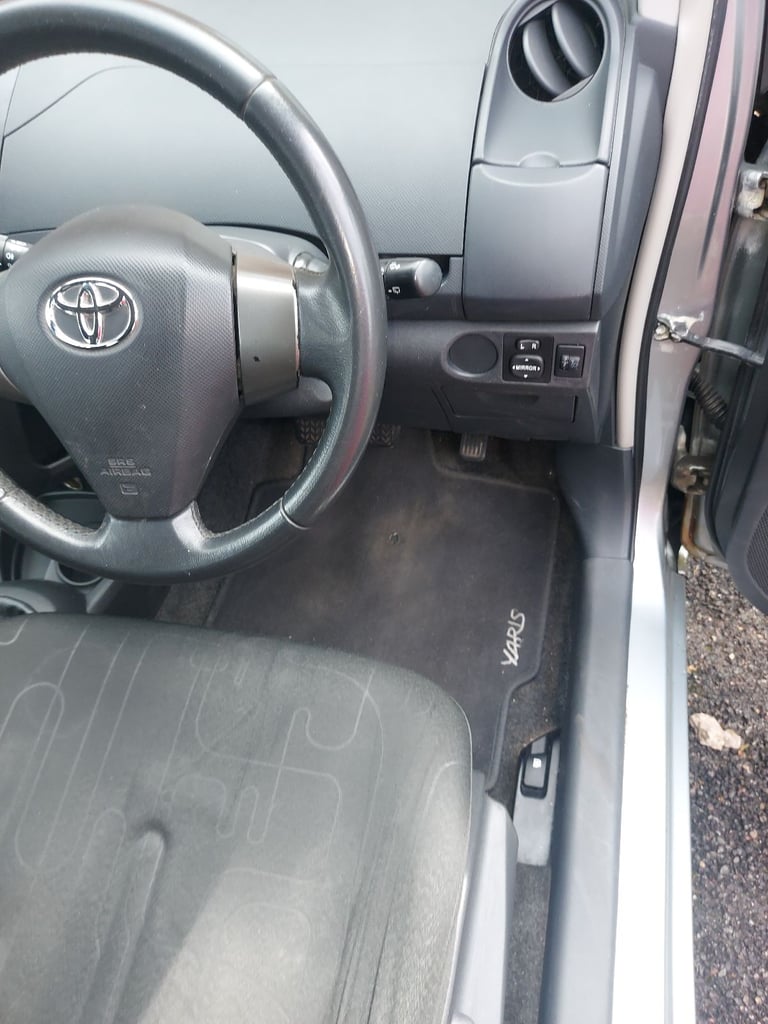 Toyota, YARIS, Hatchback, 2009, Manual, 998 (cc), 5 doors