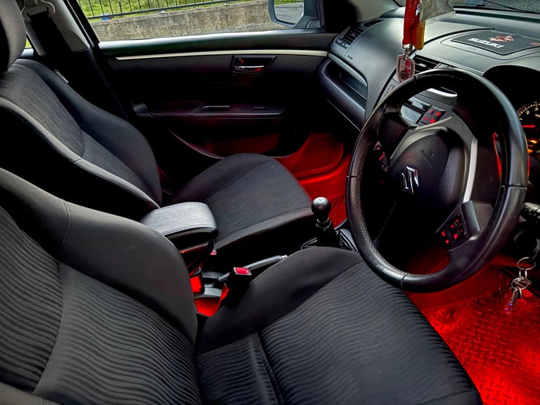 Suzuki, SWIFT, Hatchback, 2011, Manual, 1242 (cc), 5 doors