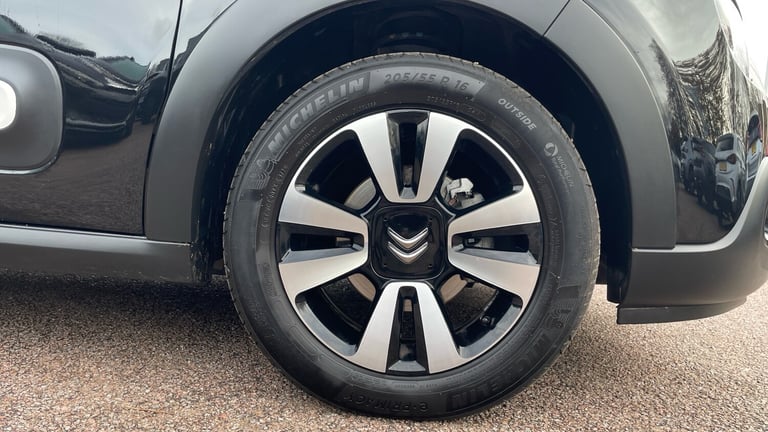 2024 Citroen C3 1.2 PureTech PLUS Hatchback 5dr Petrol EAT6 Euro 6 (s/s) (110 ps) Hatchback Petro...