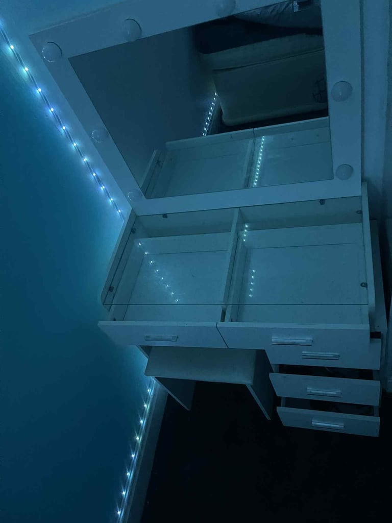image for Make Up Table 