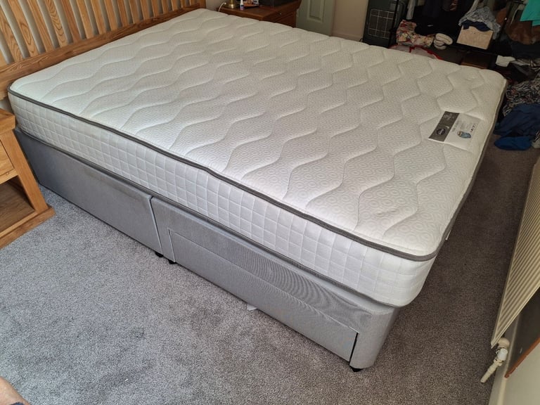 KING SIZE DOUBLE BED