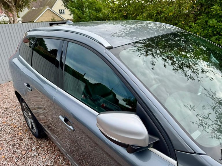 2016 65 VOLVO XC60 2.0 D4 R-DESIGN LUX NAV SUV 5DR DIESEL AUTO EURO 6 (S/S) (190