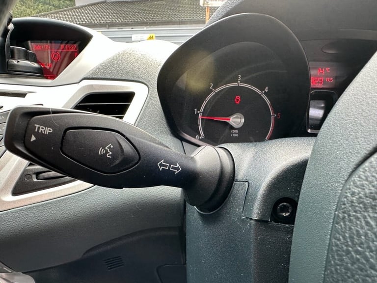 2011 Ford Fiesta 1.6 TD Zetec S Hatchback 3dr Diesel Manual (107 g/km, 94 bhp) Hatchback Diesel M...