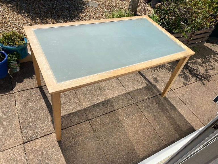 Shaker Style Frosted Glass Top Dining Table
