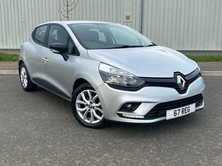 image for 2017 Renault Clio 1.5 dCi 90 Play 5dr HATCHBACK Diesel Manual