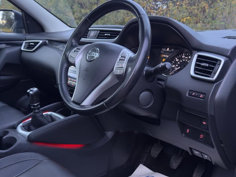 2017 Nissan Qashqai 1.2 DIG-T Tekna 2WD Euro 6 (s/s) 5dr HATCHBACK Petrol Manual