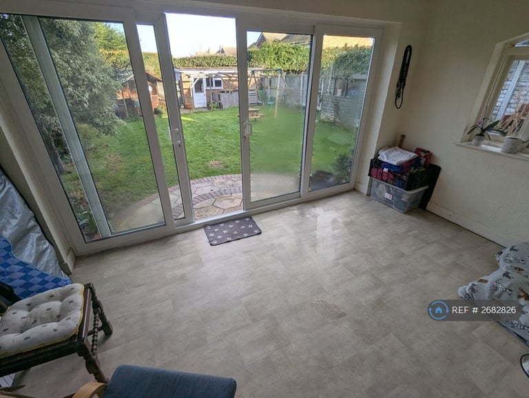 4 bedroom house in Gainsford Avenue, Clacton-On-Sea, CO15 (4 bed) (#2682826)