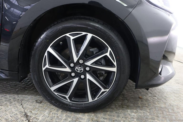 2020 Toyota Yaris 1.5 Hybrid Design 5dr CVT HATCHBACK PETROL/ELECTRIC Automatic