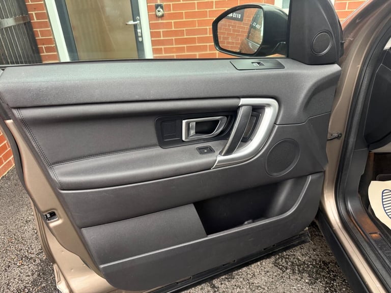 LAND ROVER DISCOVERY SPORT 2.2 SD4 HSE 2015