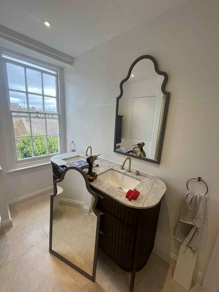 Emergency Handyman in London? We're on Our Way. Call 24/7!