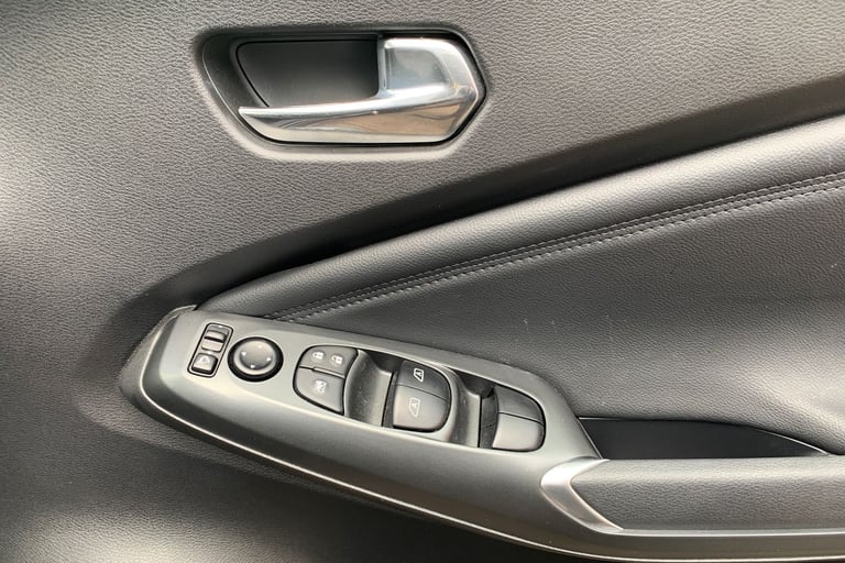 2024 Nissan Juke 1.6 Hybrid N-Connecta 5dr Auto Hatchback Hybrid Automatic