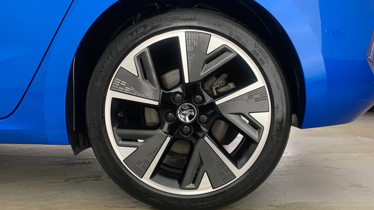 2023 Vauxhall Astra 54kWh Ultimate Hatchback 5dr Electric Auto (156 ps) Hatchback Electric Automatic