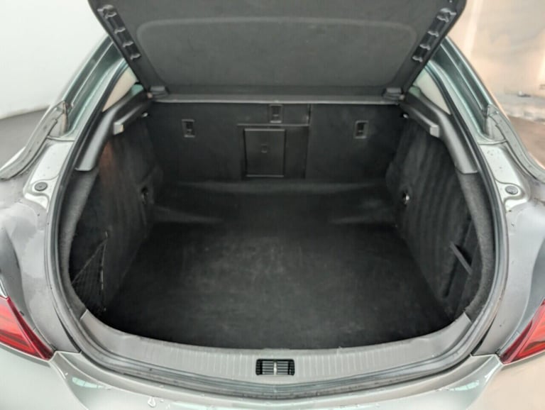 2016 Vauxhall Insignia 2.0 CDTi Elite Nav Hatchback 5dr Diesel Auto Euro 6 (170 ps) - PARKING SEN...