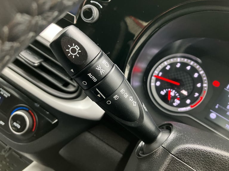 2022 Hyundai i10 1.2 MPi Premium 5dr Auto Hatchback PETROL Automatic