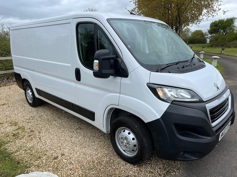 PEUGEOT BOXER 2.2 BlueHDi 335 S 2022