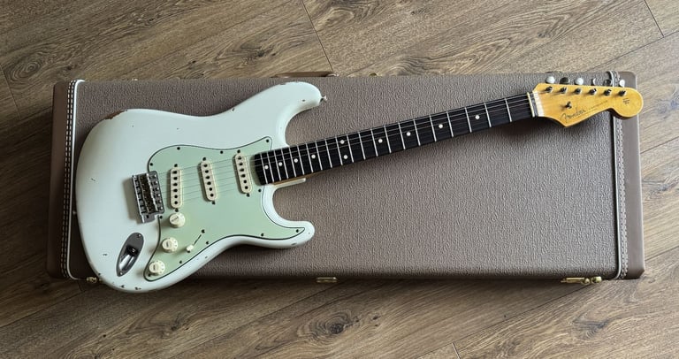 Fender Custom Shop NAMM Limited Edition ’60 Stratocaster Relic Olympic White