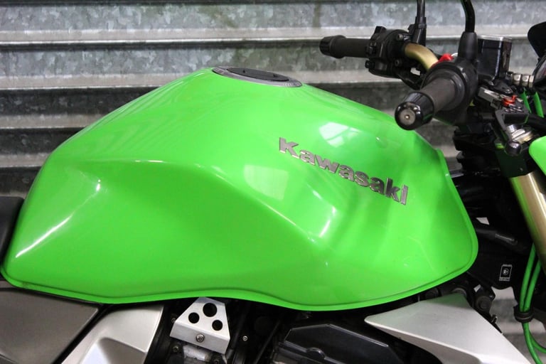 2005 05 KAWASAKI Z1000 Z ZR 1000 ABS GREEN HPI CLEAR FULL SERVICE HISTORY NEWMOT