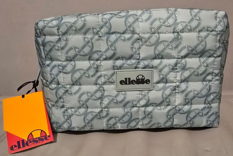 image for Ellesse cosmetic bag