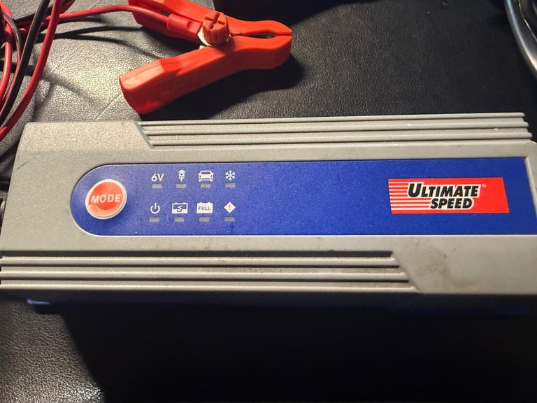 Ultimate Speed ULGD 3.8 A1 12V/6V Lead Acid Battery Charger - FULLY WORKING
