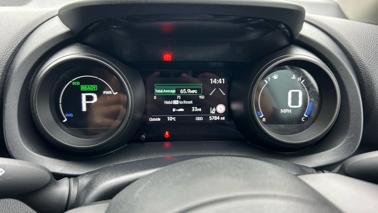 2022 Toyota Yaris 1.5 Hybrid Design 5dr CVT Hybrid Hatchback Hatchback Hybrid Automatic