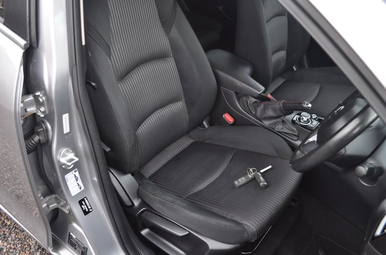 2014 Mazda Mazda3 2.0 SE-L 5dr HATCHBACK Petrol Manual