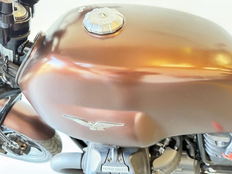 2020 Moto Guzzi V7 744 III Stone Night Pack Euro 4