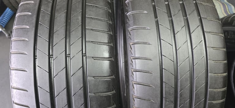 225 45 18   2 x tyres Bridgestone Turanza TOO5 MO