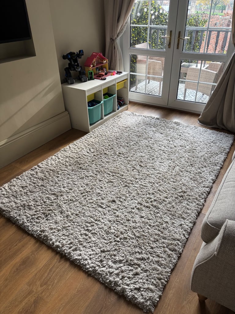 Beige /natural rug