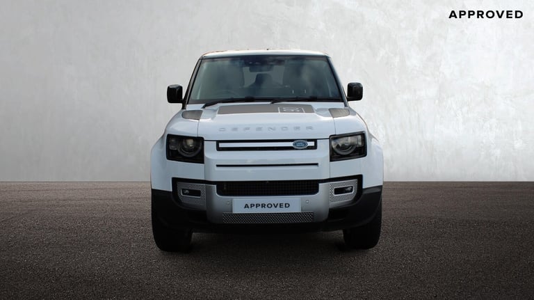 2022 Land Rover Defender 3.0 D250 SE 90 3dr Auto ESTATE DIESEL Automatic