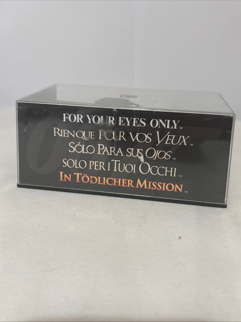 Eaglemoss 007 James Bond Citroen 2CV For Your Eyes Only