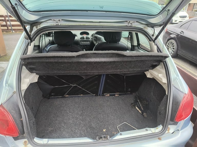 Peugeot, 206, Hatchback, 2005, Manual, 1398 (cc), 3 doors