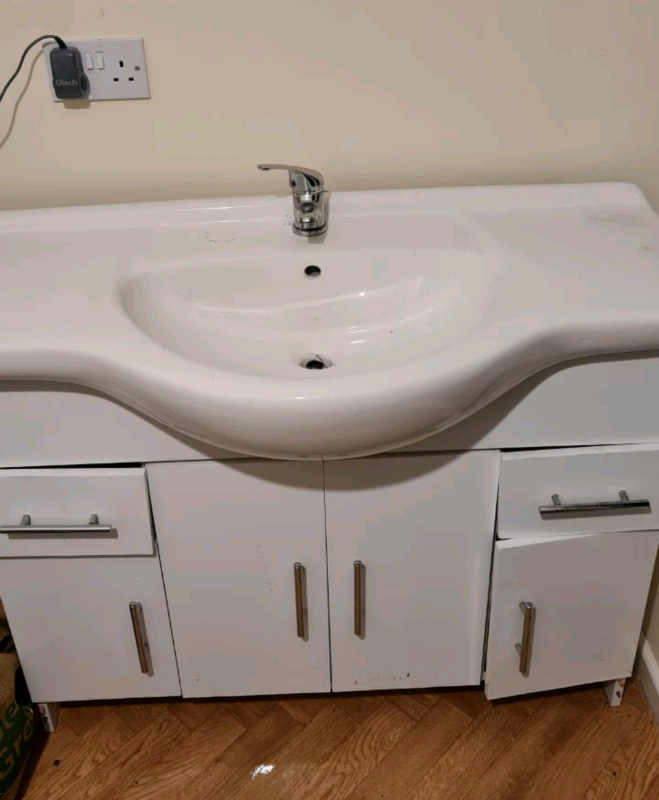 Bathrooms sink