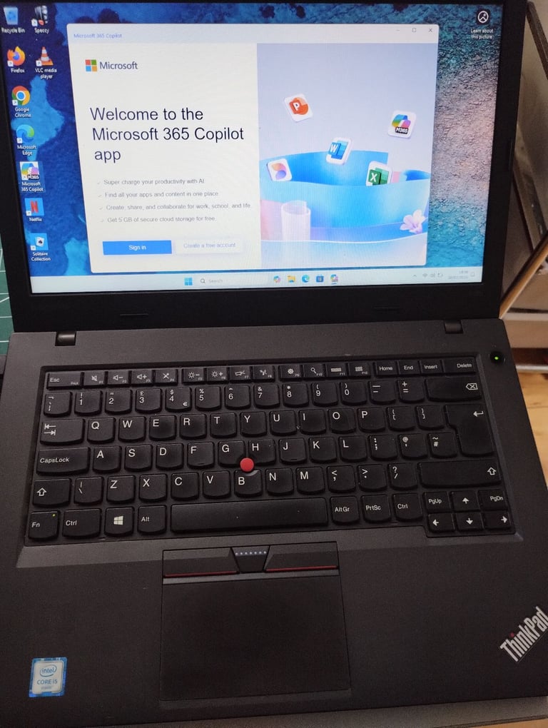 Windows 11, FULL Microsoft Office, 16GB Ram, i5 CPU, 240GB SSD,  Webcam, Lenovo ThinkPad Laptop