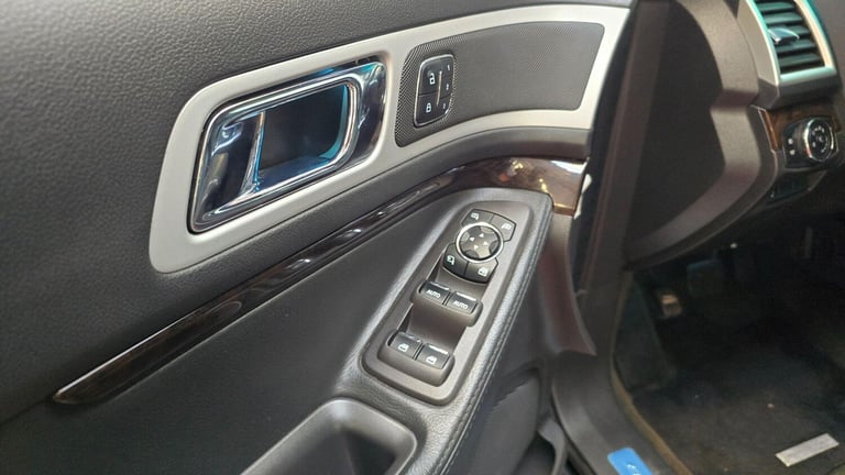 2013 Ford Explorer 3.5 XLT 4WD 7 SEATS LEFT HAND STOW &amp; GO SUV Petrol Automatic