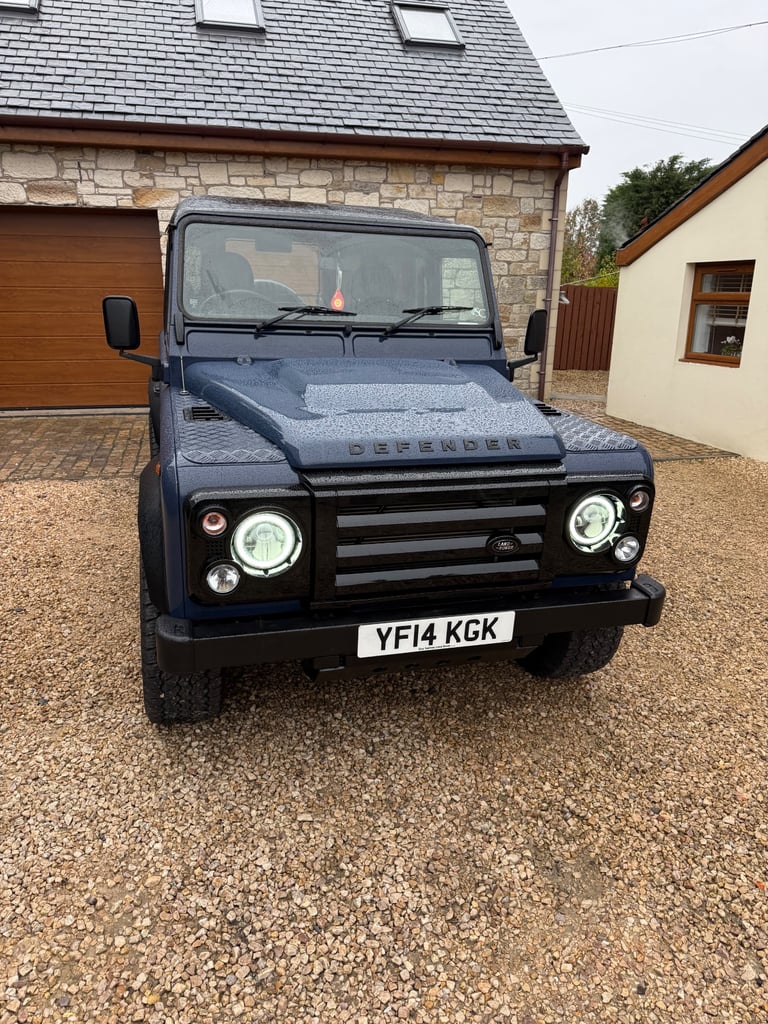 Land Rover 90 DEFENDER Hardtop 2198 (cc)