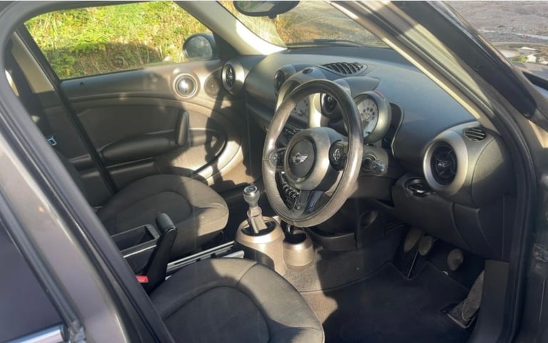 MINI Countryman 1.6 Cooper D (Diesel) – MOT until June 26 & Low Running Costs