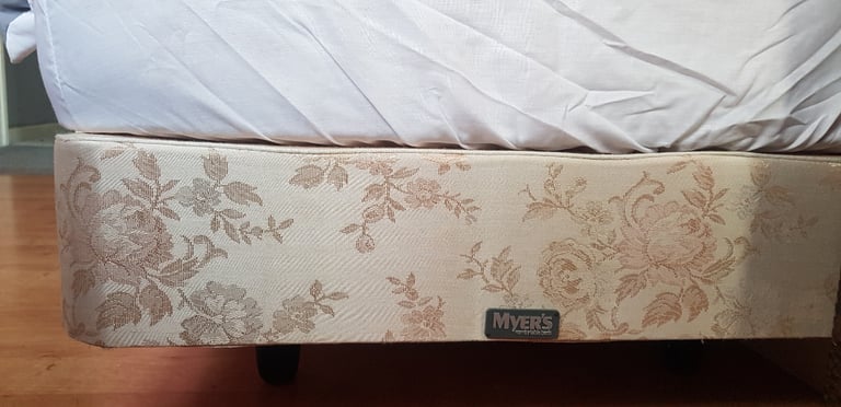 SINGLE BED WITH MATTRESS AND NEW MATTRESS COVER